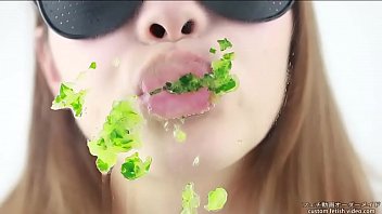 Eating Fetish Women Make Sounds While Eating Cucumber free video