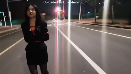 Chinese Girls Throw Trash Anywhere And Tie Up free video
